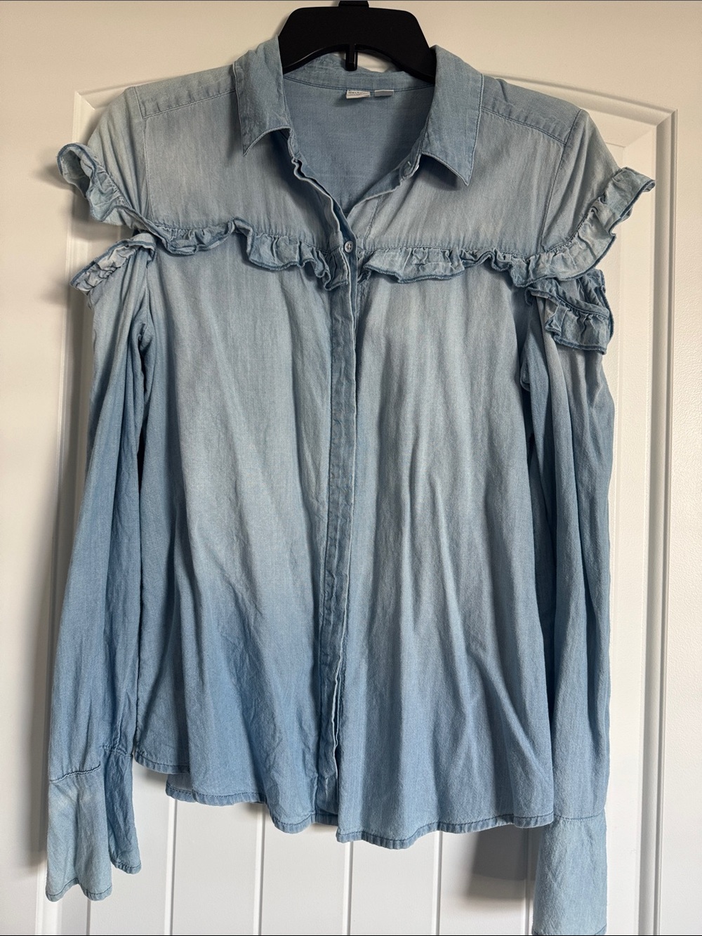 Melrose and Market Light Blue Ruffle Cold-Shoulder Button-Down Shirt